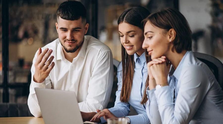 Jóvenes, redes y corazón: una comunicación plenamente humana