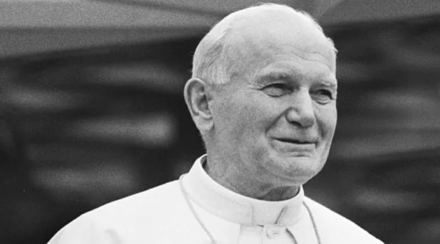 Cómo valorar y amar a una persona según san Juan Pablo II