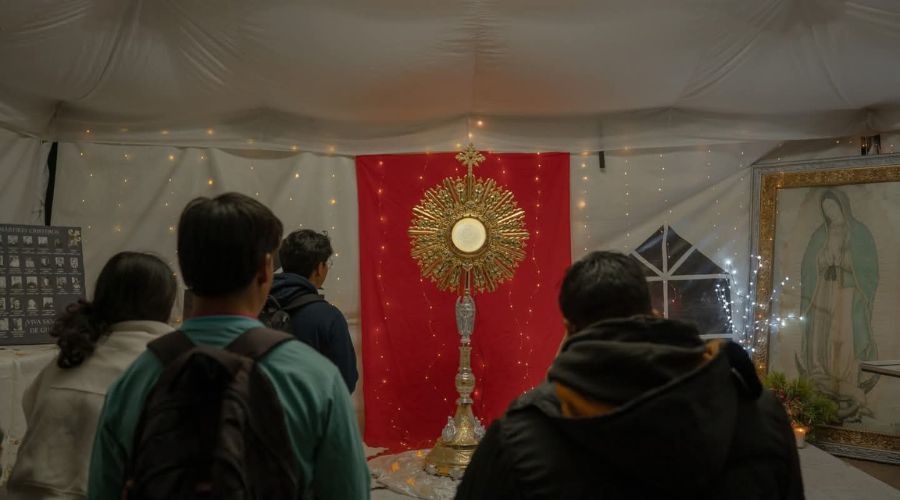 Jóvenes proclaman “Viva Cristo Rey” en la Marcha Nacional 2026