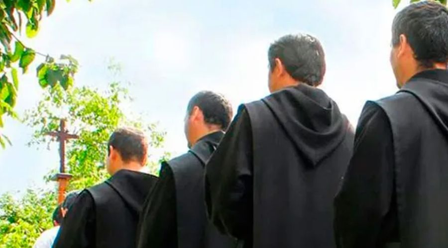 Dictadura de Nicaragua expulsa a tres sacerdotes, dos de ellos mexicanos