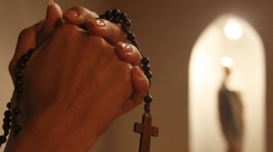 5 consejos para perseverar en la oración diaria