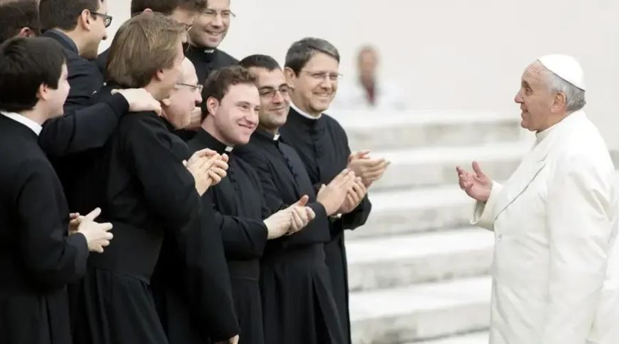 10 claves del Papa Francisco para formar a sacerdotes santos