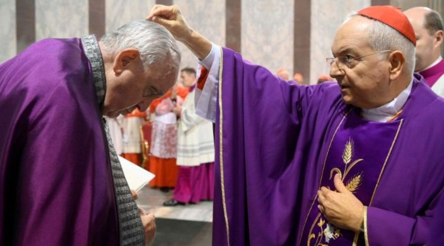 El Papa invita a desacelerar y detenernos en Cuaresma