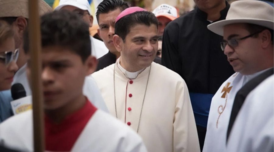Afirman que monseñor Álvarez fue excarcelado y que podría ser exiliado