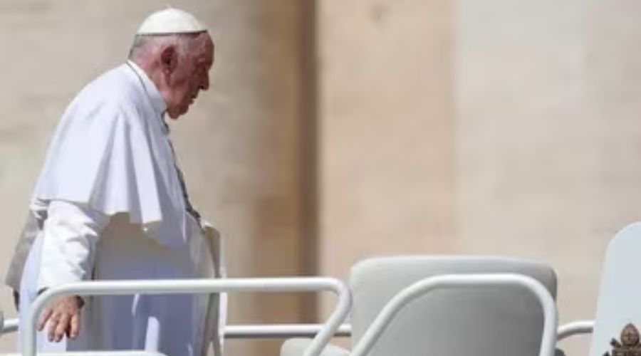 Recuperación del Papa continúa favorablemente