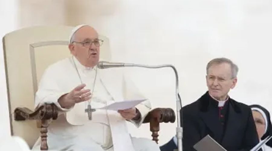 Francisco: Pablo VI y Juan XXIII, Pastores santos gracias a sus raíces