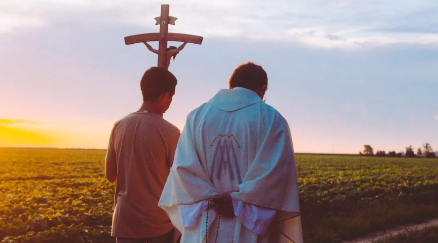 ¿Por qué poner la Cruz en el centro de tu oración diaria?