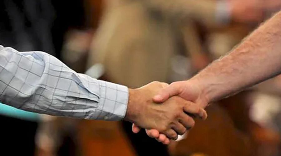 El signo de la paz Las raíces antiguas del saludo que hacemos en la misa
