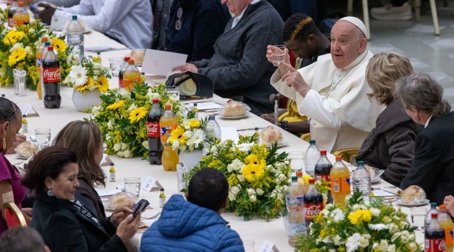 Jornada Mundial de los Pobres, el Papa almorzará con 1.300 personas necesitadas