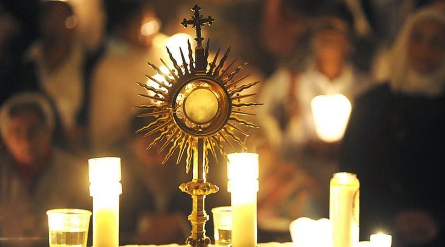 Un día como hoy comenzó la práctica de la adoración perpetua al Santísimo Sacramento