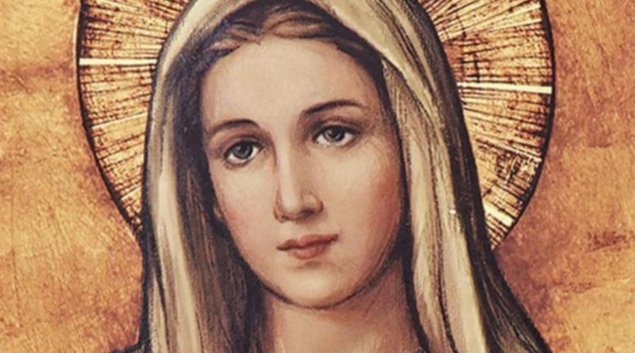 En todo momento de tu vida, invoca a la Virgen María