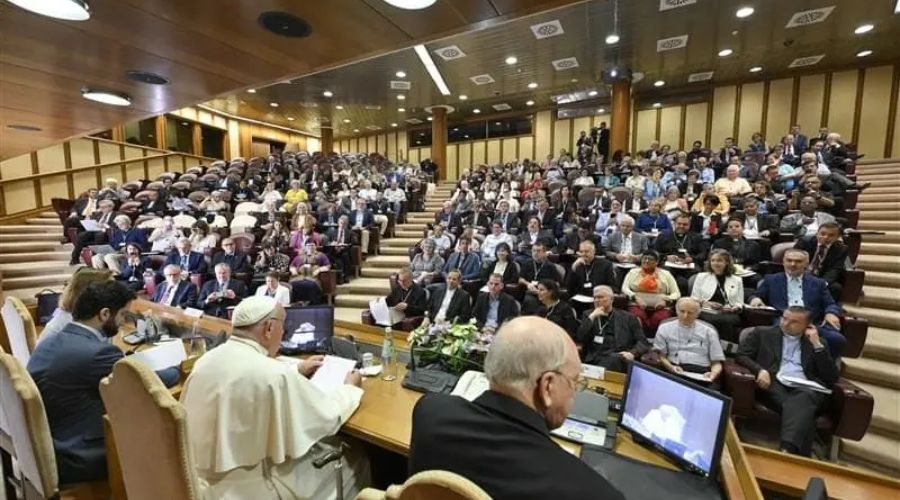 Sínodo de la Sinodalidad Obispos lanzan talleres regionales antes de la reunión de octubre en Roma