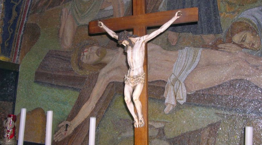 ¿Conoces a los Santos que estuvieron presentes en la Crucifixión de Jesús?