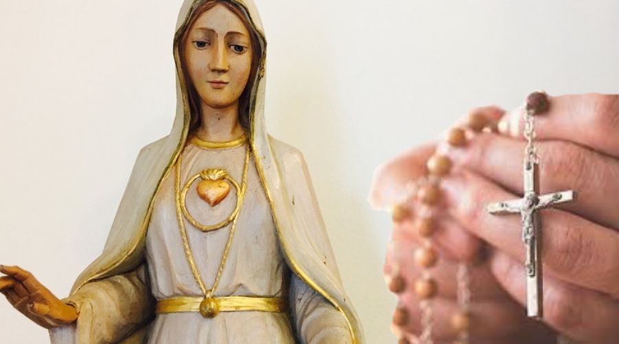 ¿Cómo rezar el rosario de manera sencilla y llegar al corazón de María?