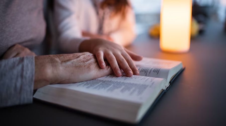 ¿Por qué es necesaria la intercesión de unos por otros?