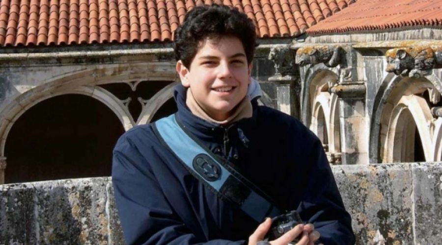 Los milagros atribuidos a Carlo Acutis que llevaron a su canonización