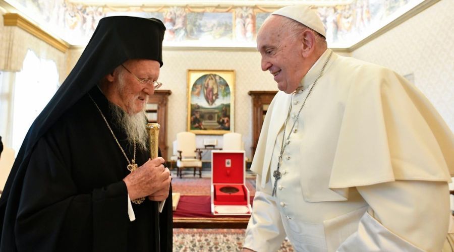Que Pedro y Andrés intercedan por la paz en todos los pueblos