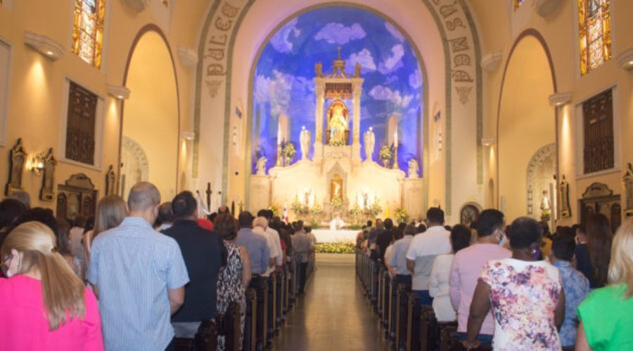 ¿Por qué hay que ir a Misa los domingos?