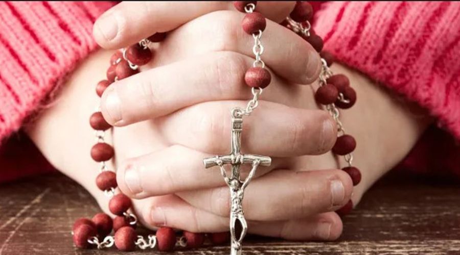 ¿Qué aprendemos con los misterios del santo rosario?