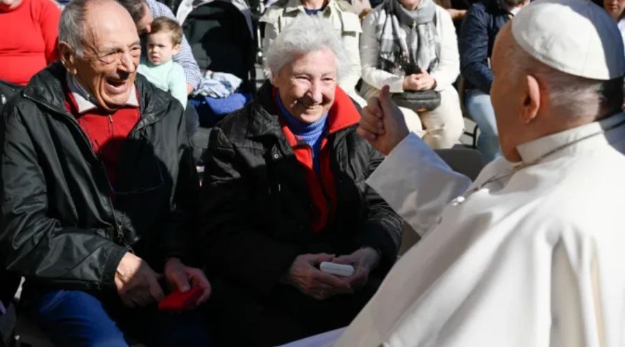 El Papa Francisco concede indulgencia plenaria por la Jornada Mundial de los Abuelos 2024