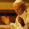 ¿Sientes que te distraes en la oración? Sigue estos consejos de San Juan Pablo II